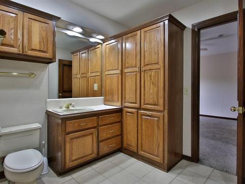 2000 Faircloud Dr, Edmond, OK 73034 photo 28