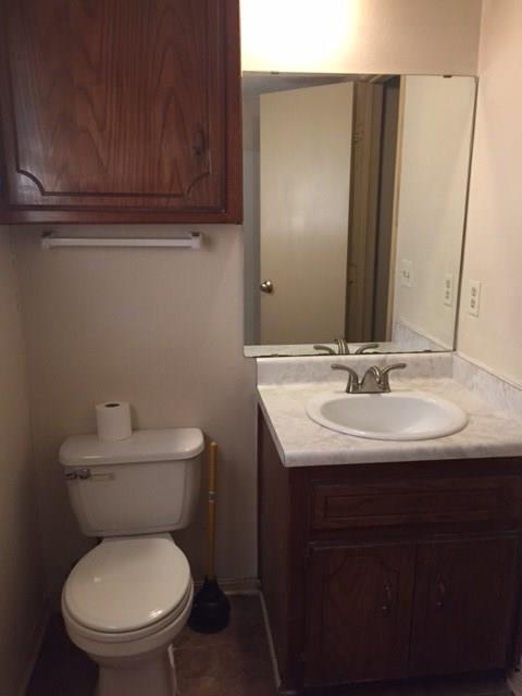 5494 E Lakeview Dr, Harrah, OK 73045 photo 9