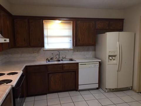 5494 E Lakeview Dr, Harrah, OK 73045 photo 6