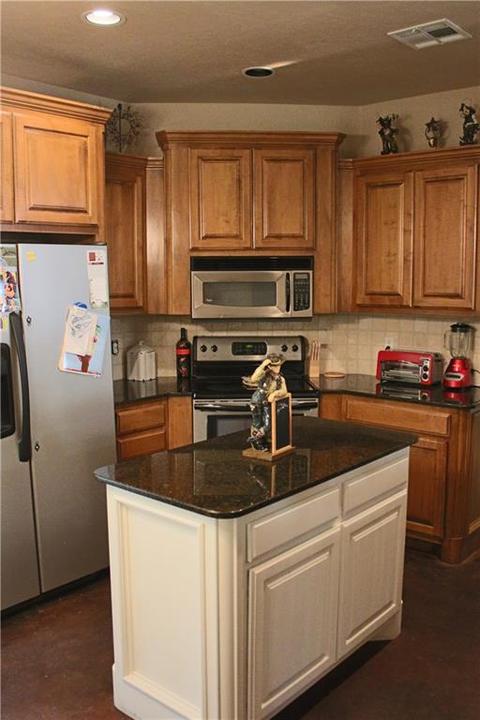 102 W End Ct, Tuttle, OK 73089 photo 10