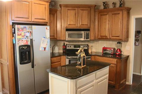 102 W End Ct, Tuttle, OK 73089 photo 8