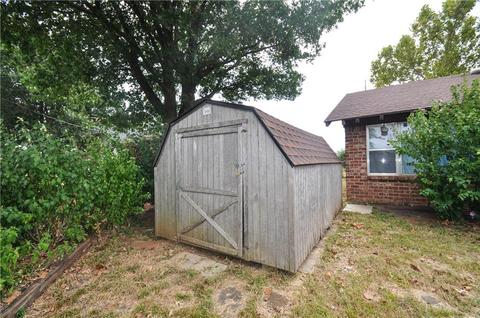 2209 E Robinson, Norman, OK 73071 photo 35