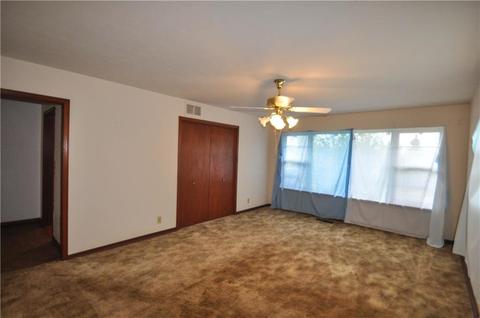 2209 E Robinson, Norman, OK 73071 photo 19