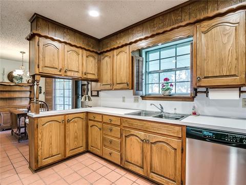 204 E Fox Ln, Newcastle, OK 73065 photo 12