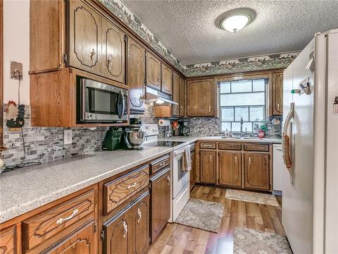 14 Walker Ln, Mcloud, OK 74851 photo 9