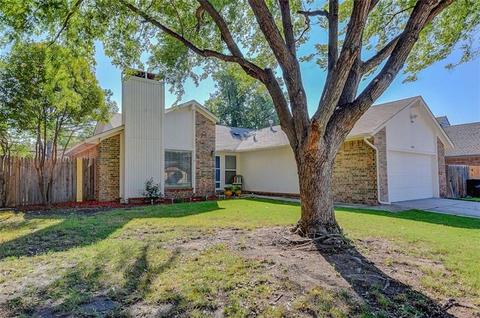 804 N Parkview Cir, Moore, OK 73170 photo 2