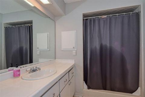 804 N Parkview Cir, Moore, OK 73170 photo 18