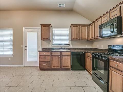 20660 Frontier, Harrah, OK 73045 photo 15