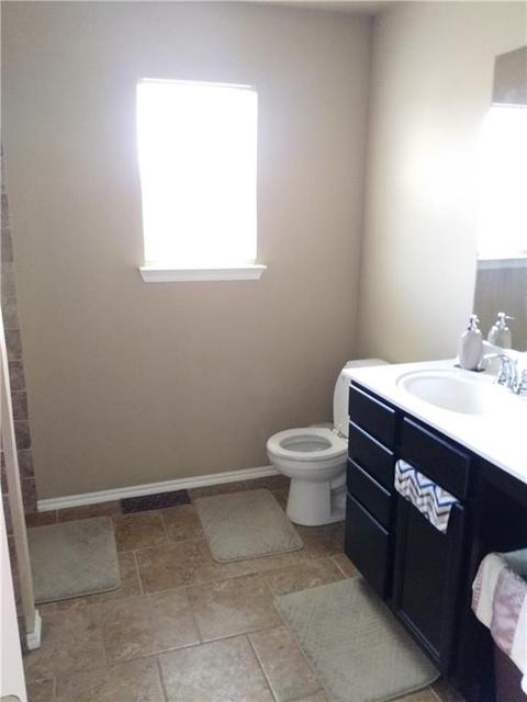 Undisclosed, Moore, OK 73160 photo 18