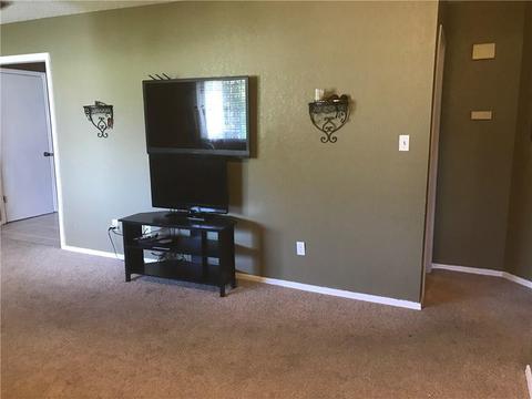 106 Jeffries Dr, Tuttle, OK 73089 photo 4