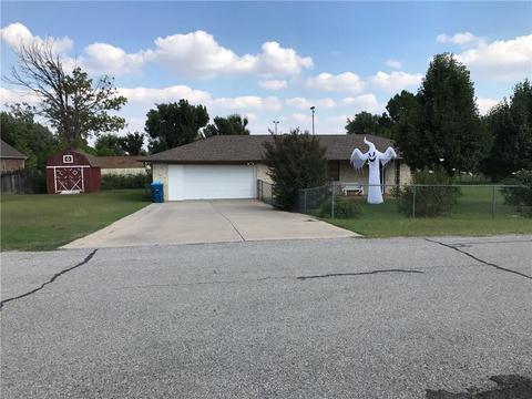 106 Jeffries Dr, Tuttle, OK 73089 photo 1