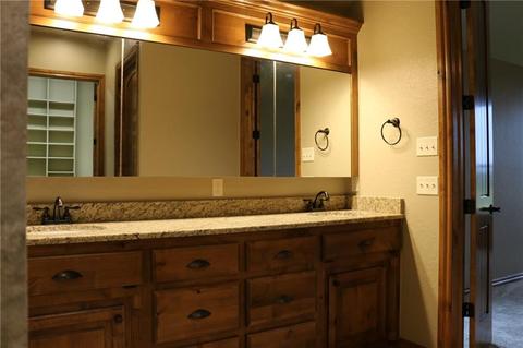 714 Hannah Dr, Tuttle, OK 73089 photo 6