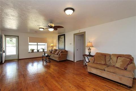 211 S Morgan, Tuttle, OK 73089 photo 6