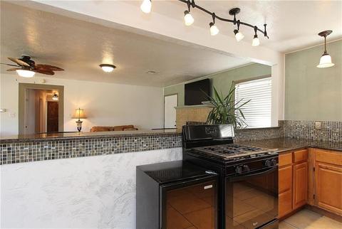 211 S Morgan, Tuttle, OK 73089 photo 9