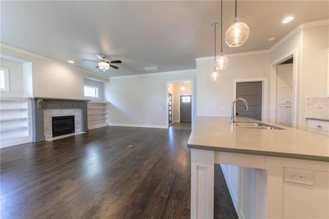 2117 Cox Ln, Moore, OK 73160 photo 9