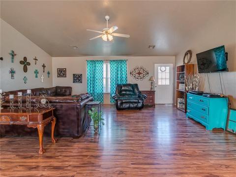 7005 E Silver City Rdg, Tuttle, OK 73089 photo 3