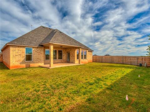 2300 E Kellan Crt, Mustang, OK 73064 photo 33