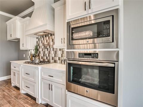 2300 E Kellan Crt, Mustang, OK 73064 photo 19