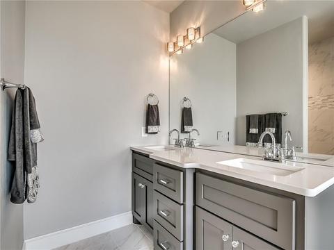 2300 E Kellan Crt, Mustang, OK 73064 photo 25