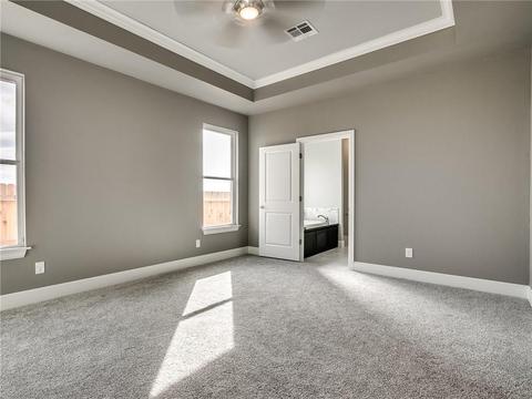 2300 E Kellan Crt, Mustang, OK 73064 photo 23