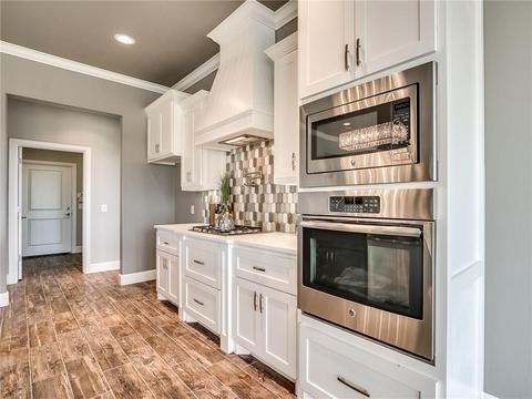2300 E Kellan Crt, Mustang, OK 73064 photo 15