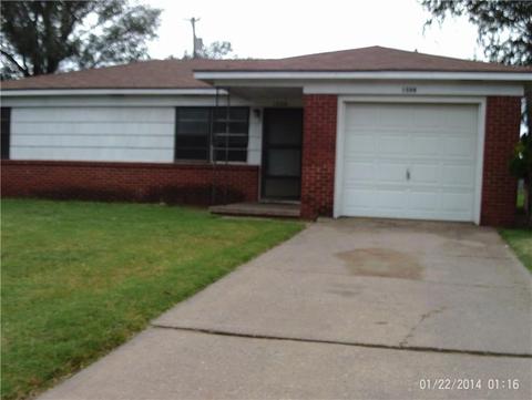 1208 Scott, Altus, OK 73521 photo 1