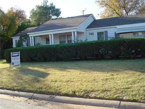 916 E Sycamore, Altus, OK 73521 photo 17