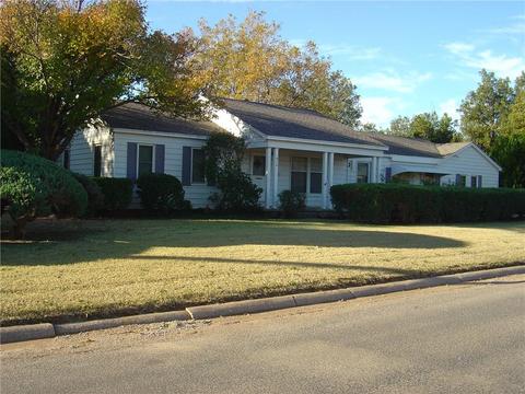 916 E Sycamore, Altus, OK 73521 photo 15
