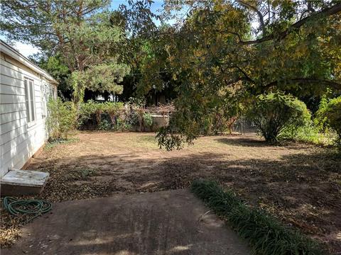 916 E Sycamore, Altus, OK 73521 photo 4