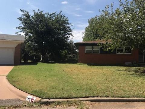212 William Dr, Altus, OK 73521 photo 3