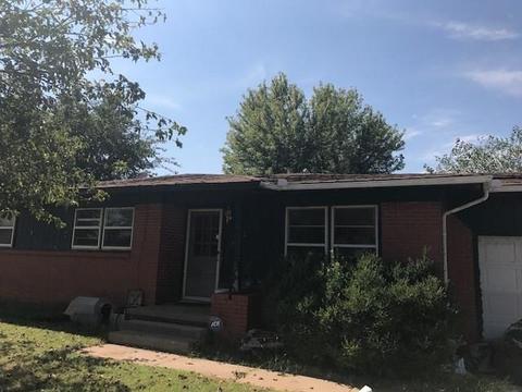 212 William Dr, Altus, OK 73521 photo 1