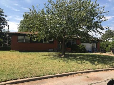 212 William Dr, Altus, OK 73521 photo 2