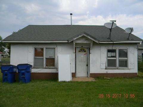 417 E Main St, Hydro, OK 73048 photo 1