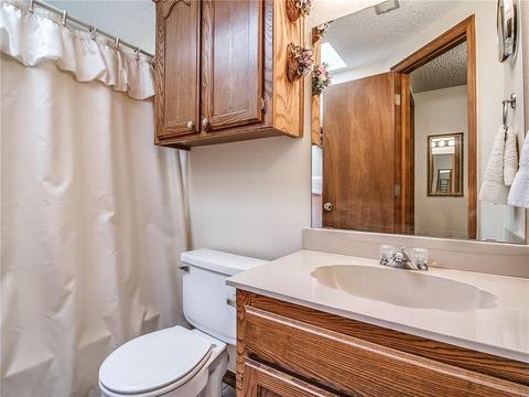 2103 Westmore Dr, Moore, OK 73170 photo 12