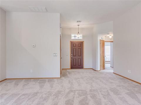 1817 Meadow Run Dr, Moore, OK 73160 photo 5