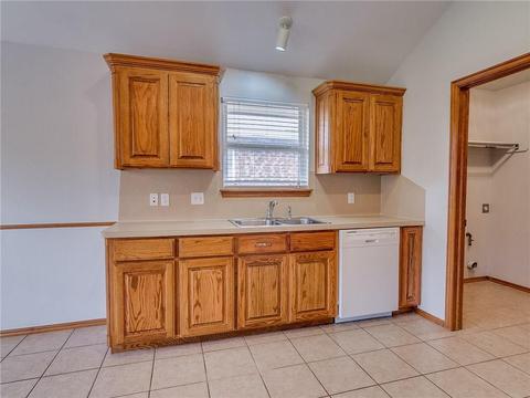1817 Meadow Run Dr, Moore, OK 73160 photo 28