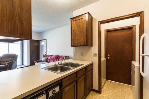 2001 Shadow St, Norman, OK 73071 photo 9