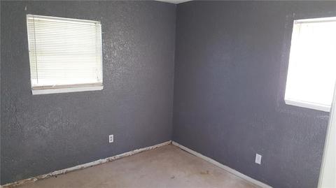 708 Ell, Altus, OK 73521 photo 9