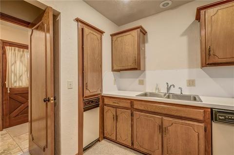 8675 Rolling Meadows Dr, Guthrie, OK 73044 photo 10