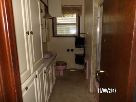 1103 E 6th St, Cushing, OK 74023 photo 6