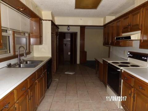 1103 E 6th St, Cushing, OK 74023 photo 2