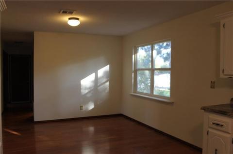 810 E Park St, Tecumseh, OK 74873 photo 7