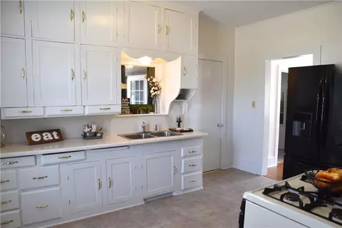 1501 E Springer, Guthrie, OK 73044 photo 4