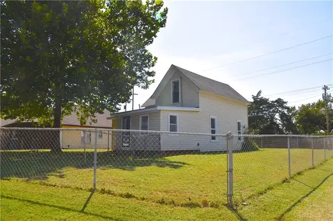 1501 E Springer, Guthrie, OK 73044 photo 18