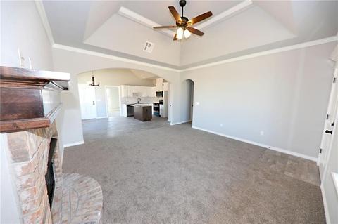 216 Timber Ln, Harrah, OK 73045 photo 2
