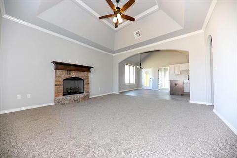 216 Timber Ln, Harrah, OK 73045 photo 3