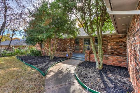 608 E 9th St, Edmond, OK 73034 photo 3
