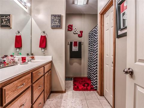 912 SW 35th, Moore, OK 73160 photo 20