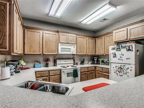 912 SW 35th, Moore, OK 73160 photo 13