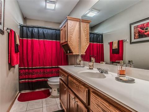 912 SW 35th, Moore, OK 73160 photo 24